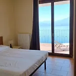 By Maggiore With Stunning Views *