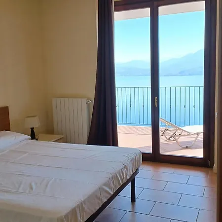 By Maggiore With Stunning Views *