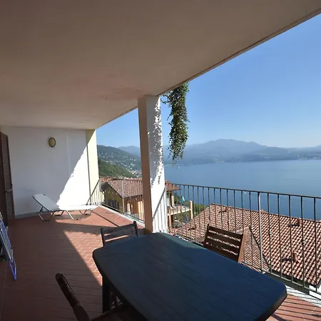 By Maggiore With Stunning Views Ferienhaus Oggebbio